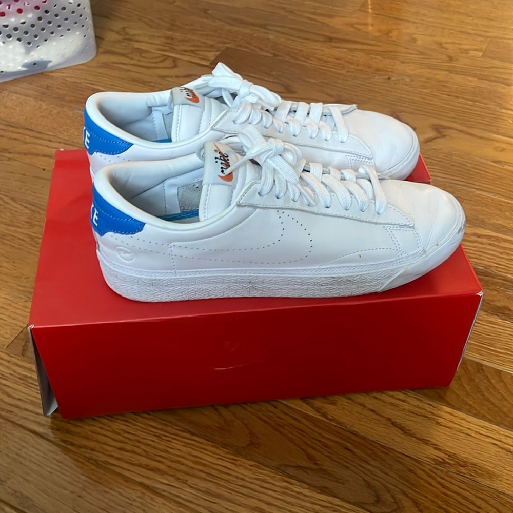 Womens zoom tennis classic ac/fragment